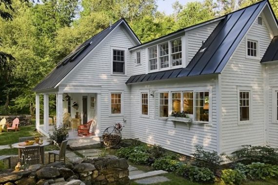 Metal Roofing Installation on a traditional house